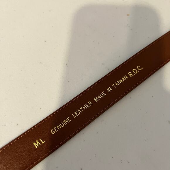 Vintage 90s Tan Genuine Leather Western Silver Tipped Belt Size Medium main image 8
